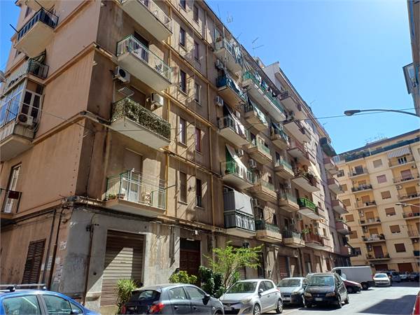 Appartamento in vendita a Palermo